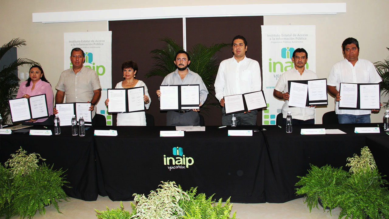 Ceremonia de Firma de Convenios de Colaboración con Ayuntamientos.