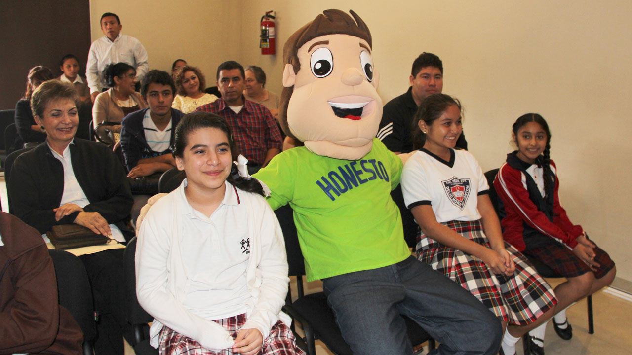 Premiación de Séptimo Concurso de Dibujo Infantil Los niños y las niñas por la Transparencia en Yucatán