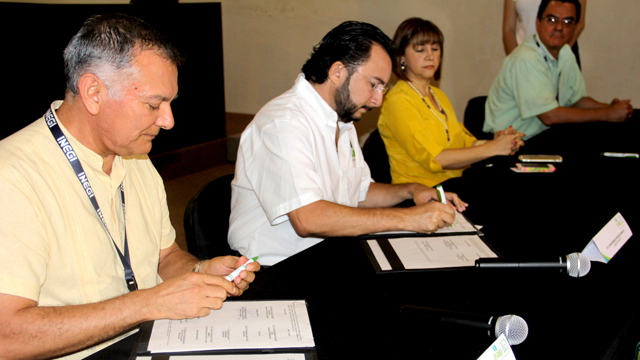 Aspectos generales de la firma de Convenio de Colaboración INEGI-INAIP