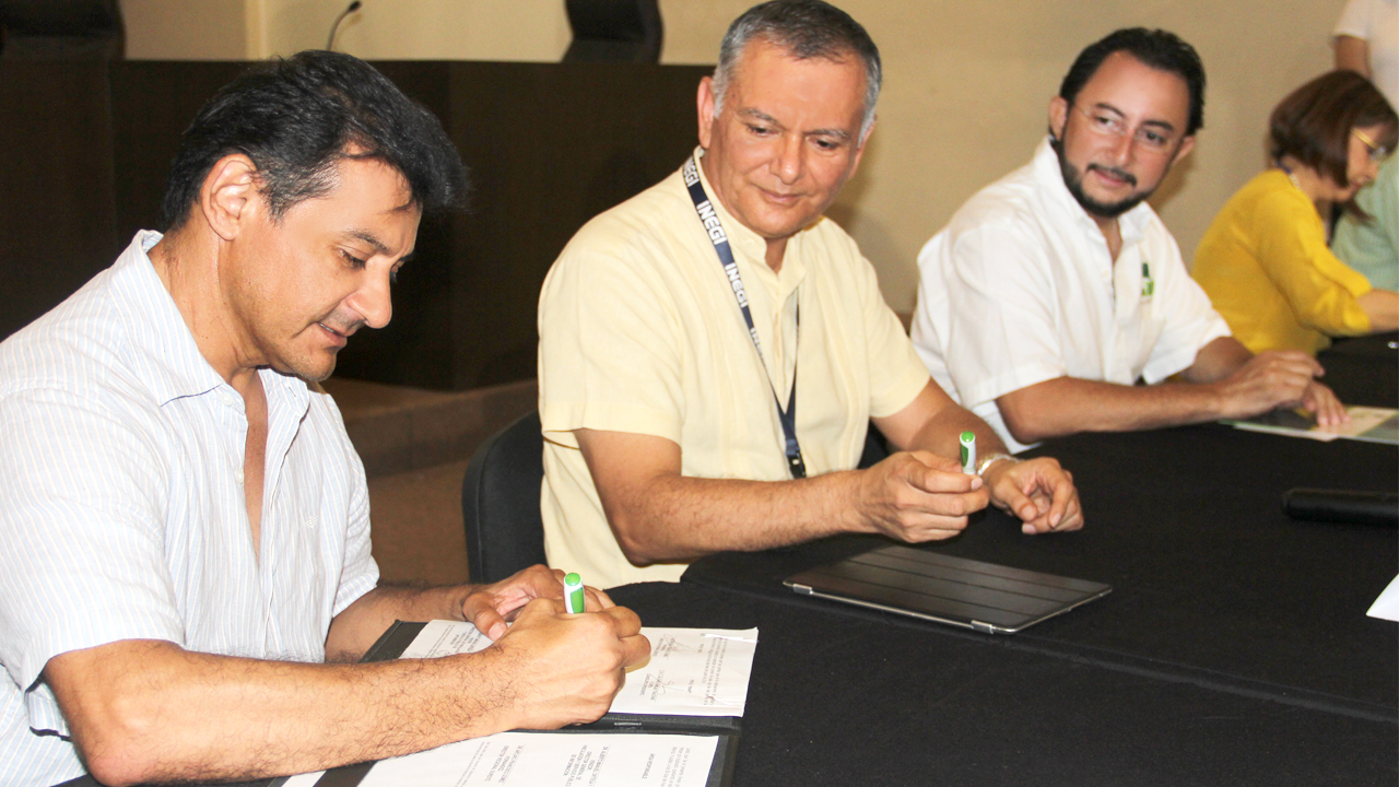 Aspectos generales de la firma de Convenio de Colaboración INEGI-INAIP