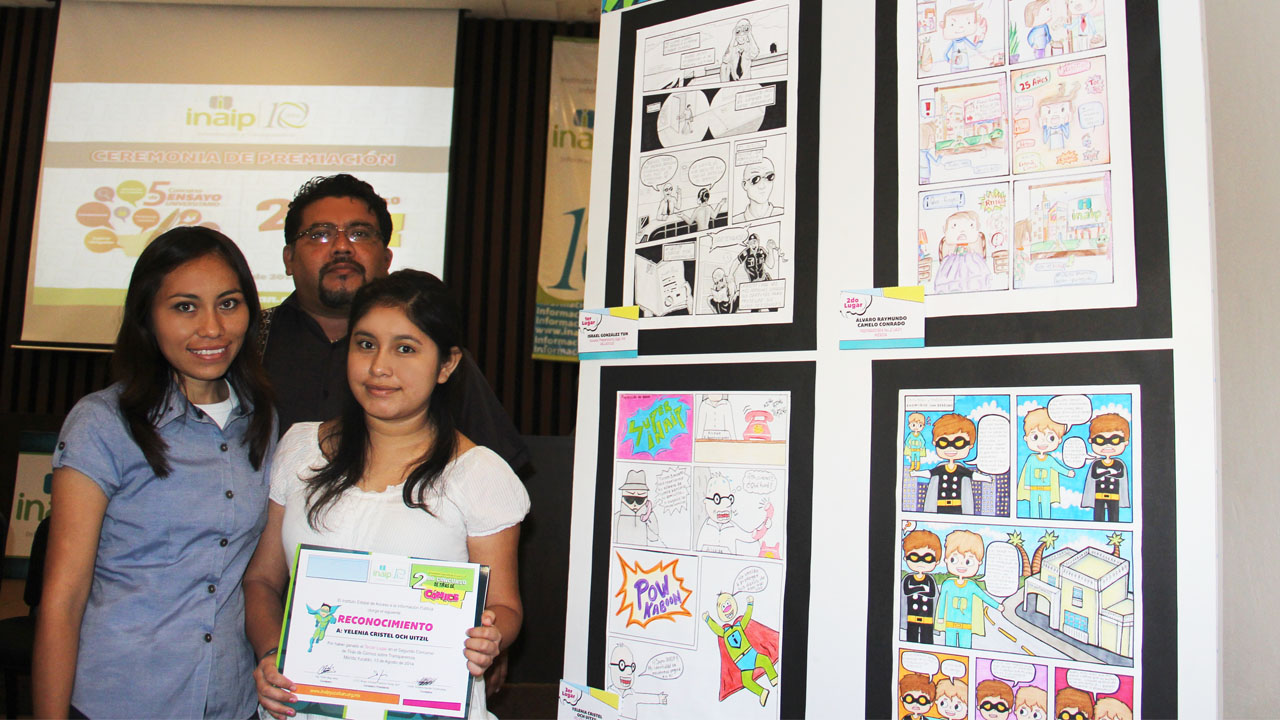 Aspectos generales de la Ceremonia de Premiación de Concursos de Tiras de Cómics y Ensayo Universitario 2014