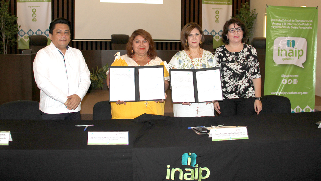 El acto protocolario se realizó en las oficinas del Inaip Yucatán y contó también con la presencia de los Comisionados María Eugenia Sansores Ruz y Aldrin Briceño Conrado, así como de directores, jefes de área coordinadores de distintas áreas administrati