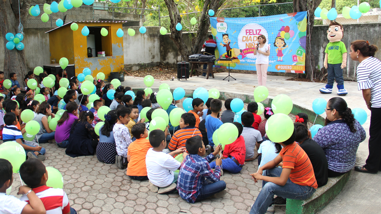 Día del niño en escuela primaria Álvaro Obregón de Xcanatún, Mérida