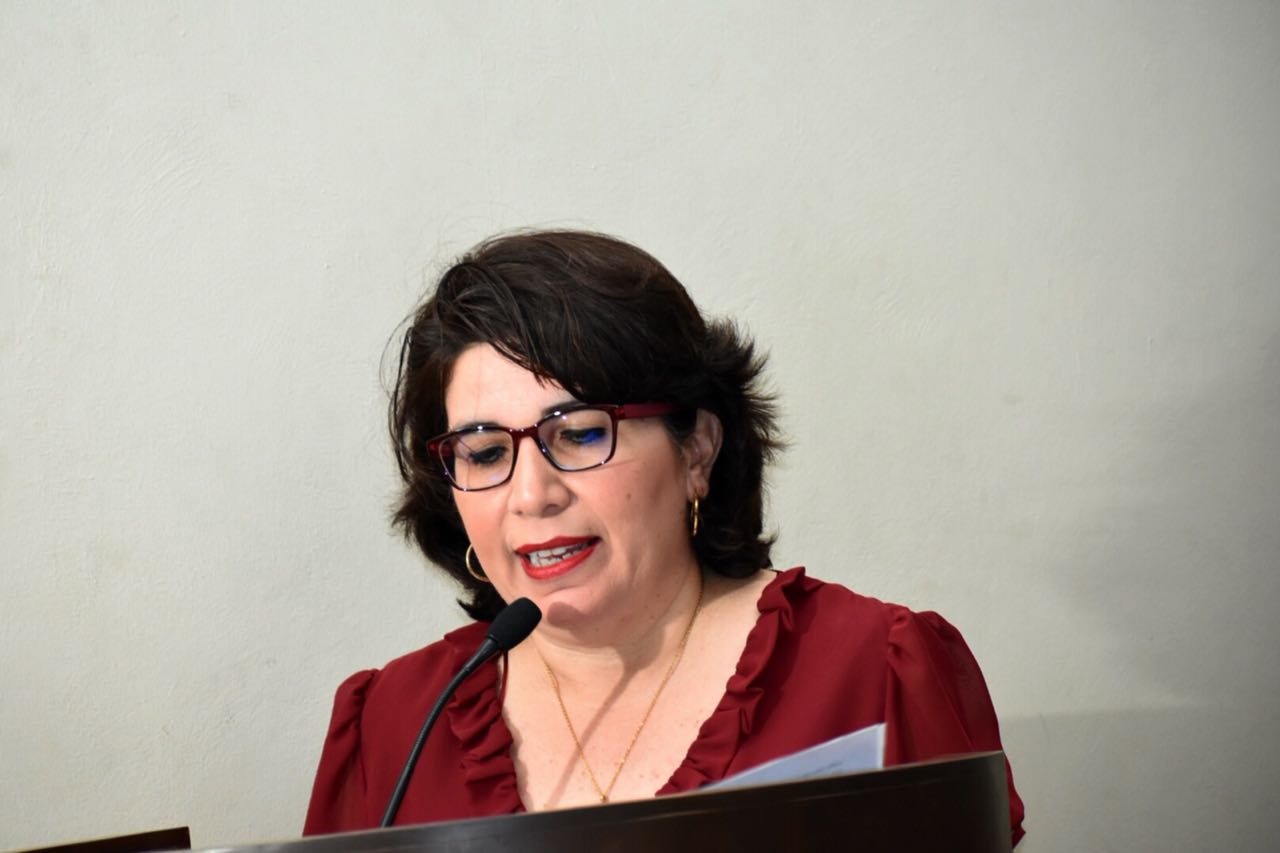 La comisionada María Eugenia Sansores Ruz habló sobre la importancia de impulsar la capacitación a servidores públicos en materia de protección de datos personales. 