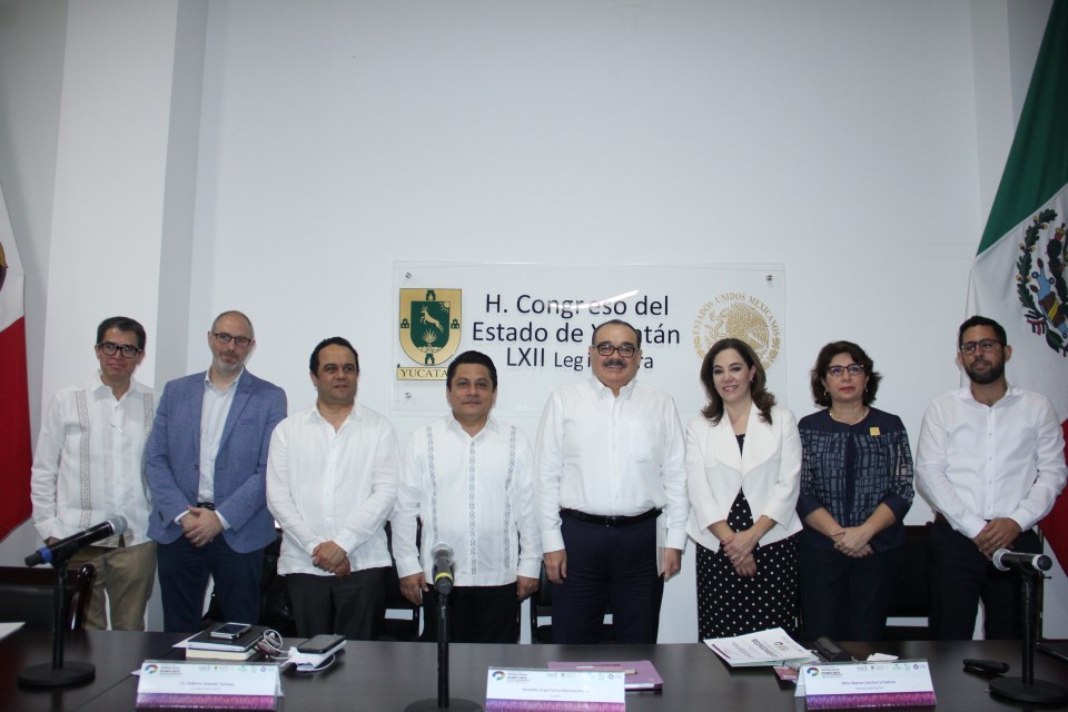 En la jornada se llevaron a cabo las mesas de trabajo “Análisis y reflexiones sobre los resultados del Observatorio de Transparencia Legislativa y Parlamento Abierto en el Senado de la República y Congresos Estatales 2018”, y “El Parlamento Abierto en Méx