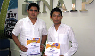 Entregan Premios a Ganadores del 2 Concurso de Ensayo