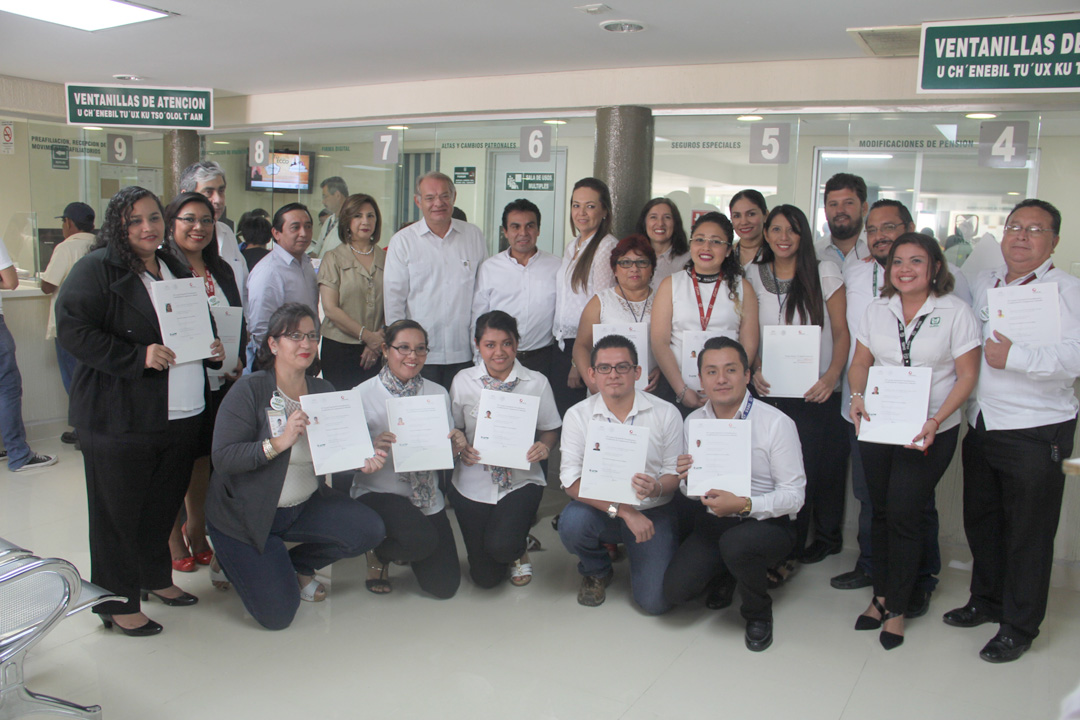 Certifica el Inaip Yucatán a trabajadores del IMSS