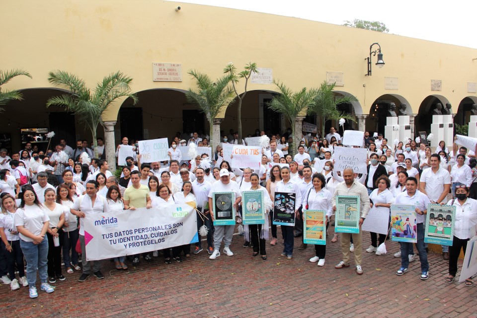 Caminan por la privacidad Inaip Yucatán y Ayuntamiento de Mérida.